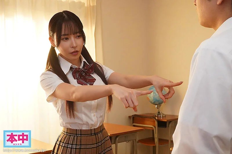 3年ぶりに再会した幼馴染の敏感乳首をこねくりまわす!チクイキしてぎゅうぎゅうに締め付けてくるおまんこにたっぷり中出し!【七瀬アリス】